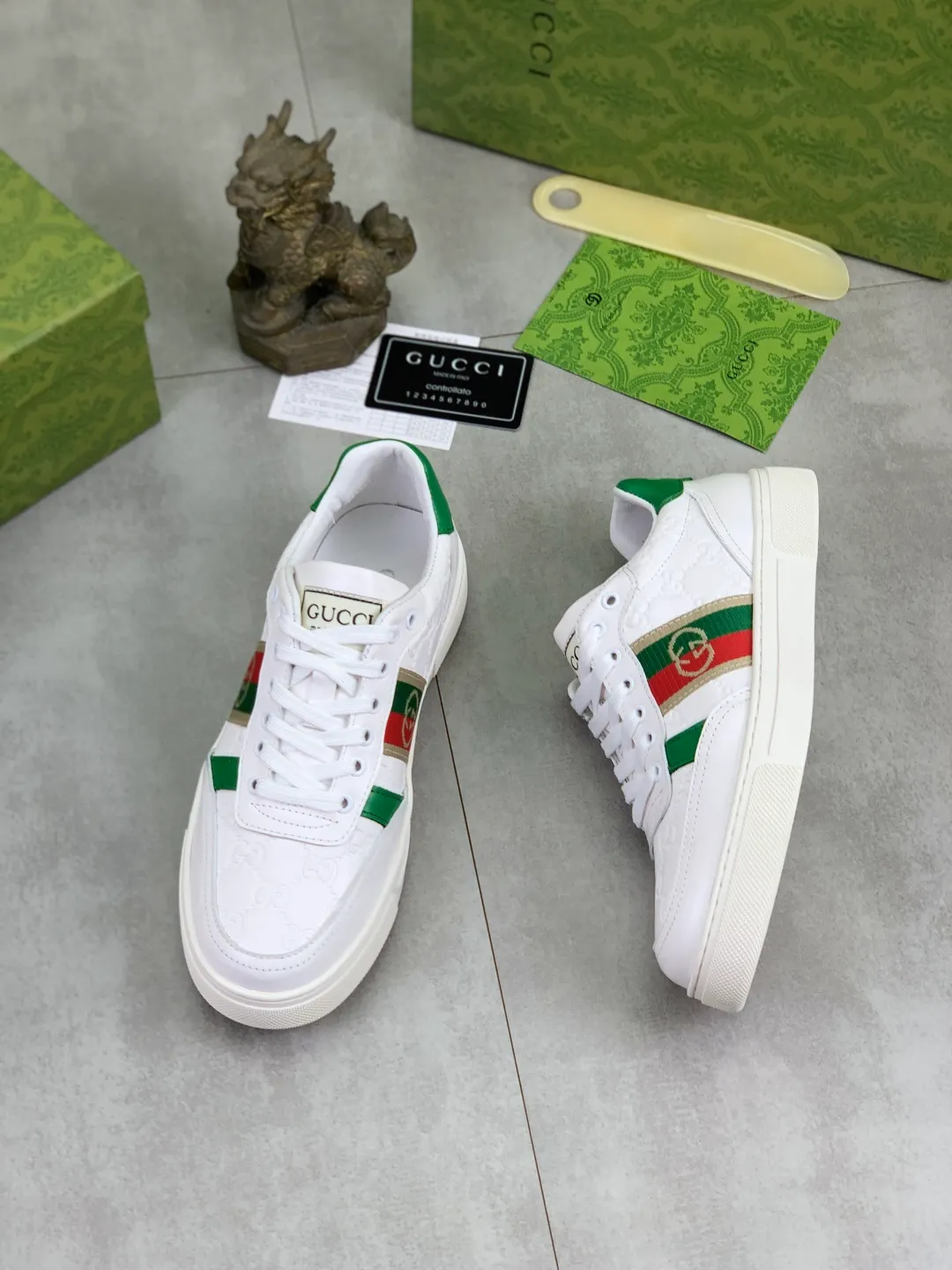 Men's shoes 💰P420 💰[New style]🆘 The latest model from Gucci GUCCI official website🎁Classic casual and fashionable men's shoes👟Best model💥The style is simple and elegant, exclusive for trendy men. Unique official website latest brand elements👑Gucci original decoration, fashionable and generous, original soft calfskin fabric➕Comfortable soft first-layer pigskin lining ✅The official website specifies the wear-resistant casual outsole, the classic model is taken in kind🎬Color: 4️⃣colors available😍Number: 38-44